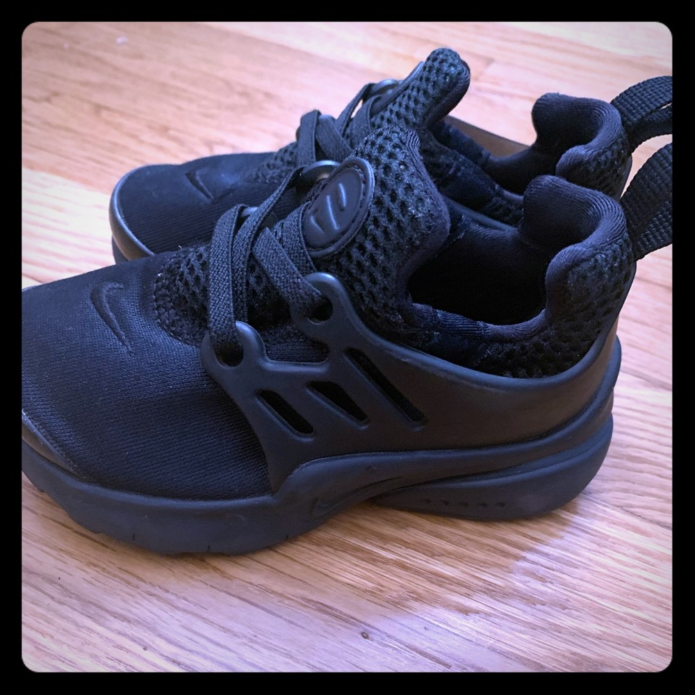 Nike toddler shoes